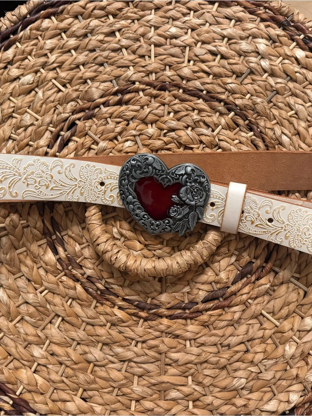 Genuine Full Grain Leather White Tooled Western Belt-Red Heart Rose Buckle